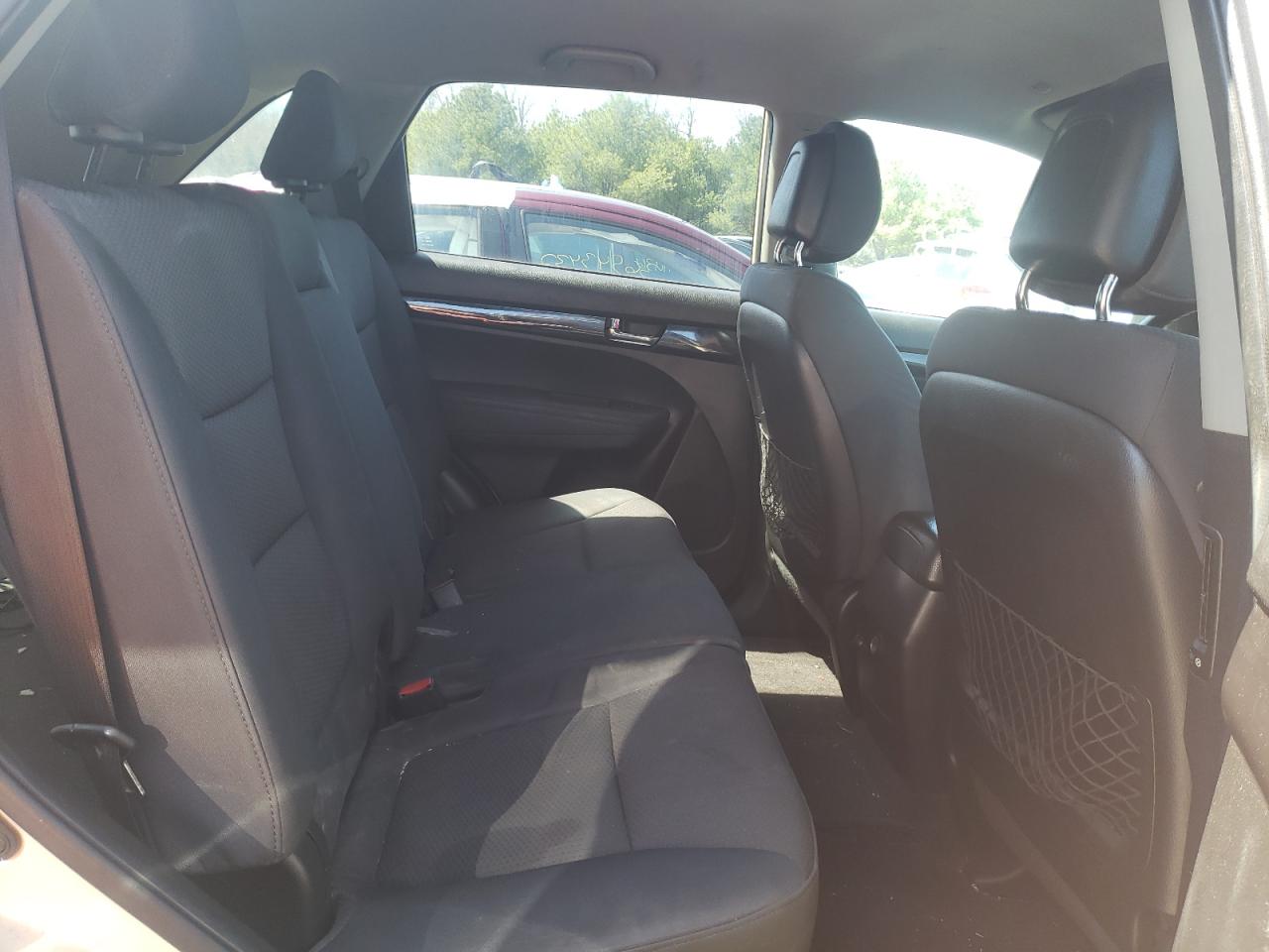 Photo 6 from auction – 2011 KIA SORENTO BA with VIN 5XYKT3A12BG080424
