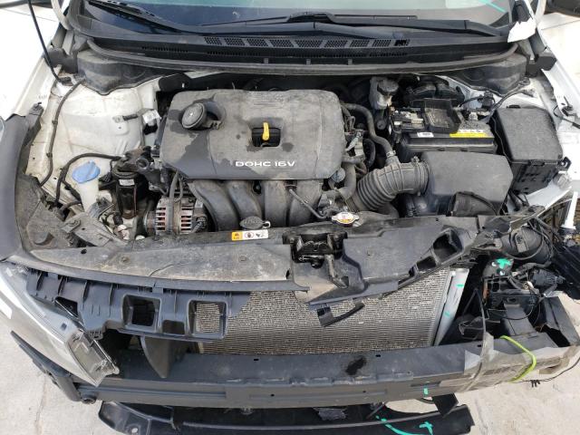 Photo 7 from auction – 2017 KIA FORTE LX with VIN 3KPFK4A74HE096256
