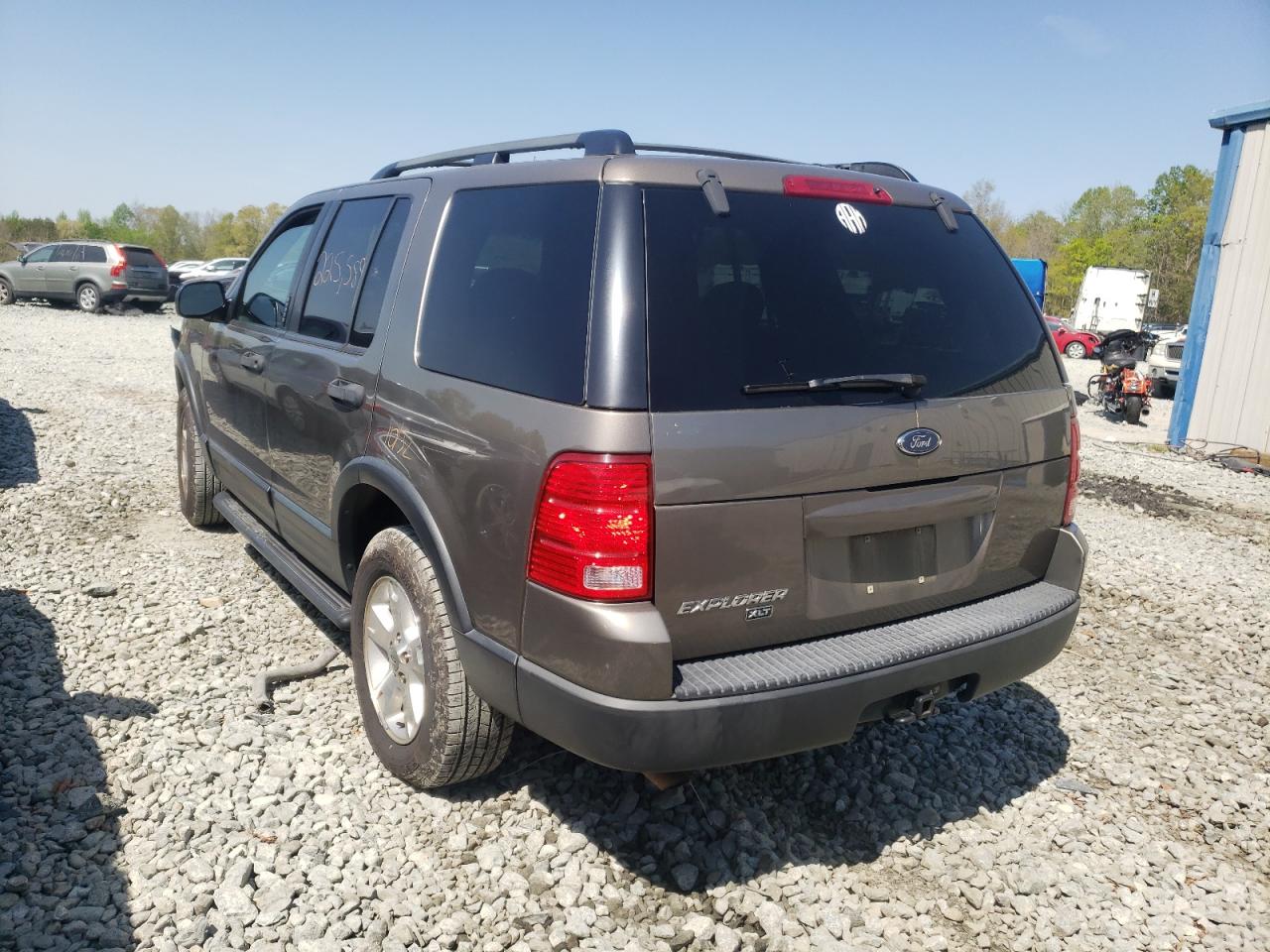 Photo 3 from auction – 2003 FORD EXPLORER X with VIN 1FMZU63KX3UA46181