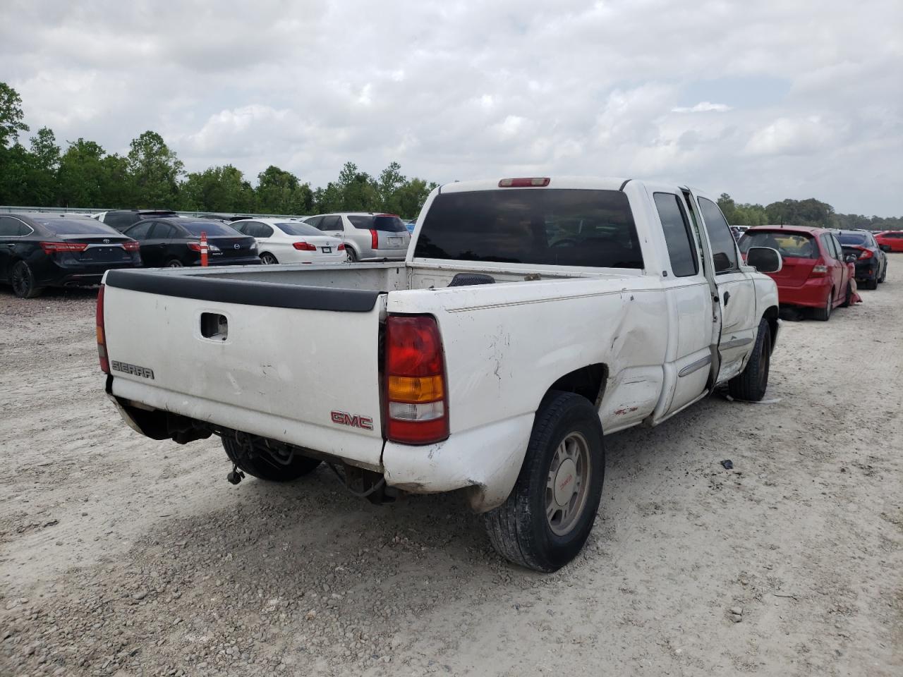 Photo 4 from auction – 2003 GMC NEW SIERRA with VIN 2GTEC19V631362540