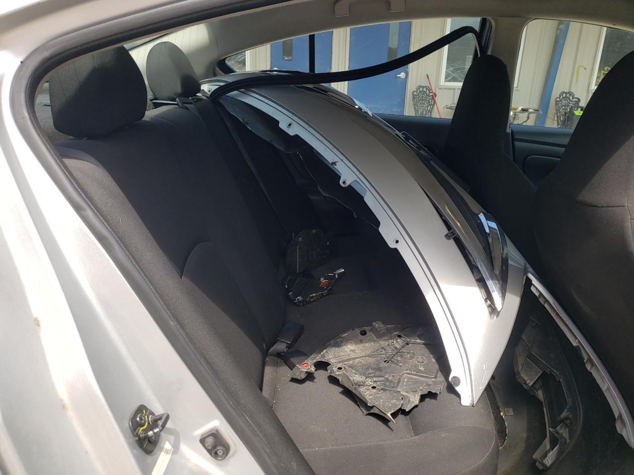 Photo 6 from auction – 2016 NISSAN VERSA S with VIN 3N1CN7AP5GL898601