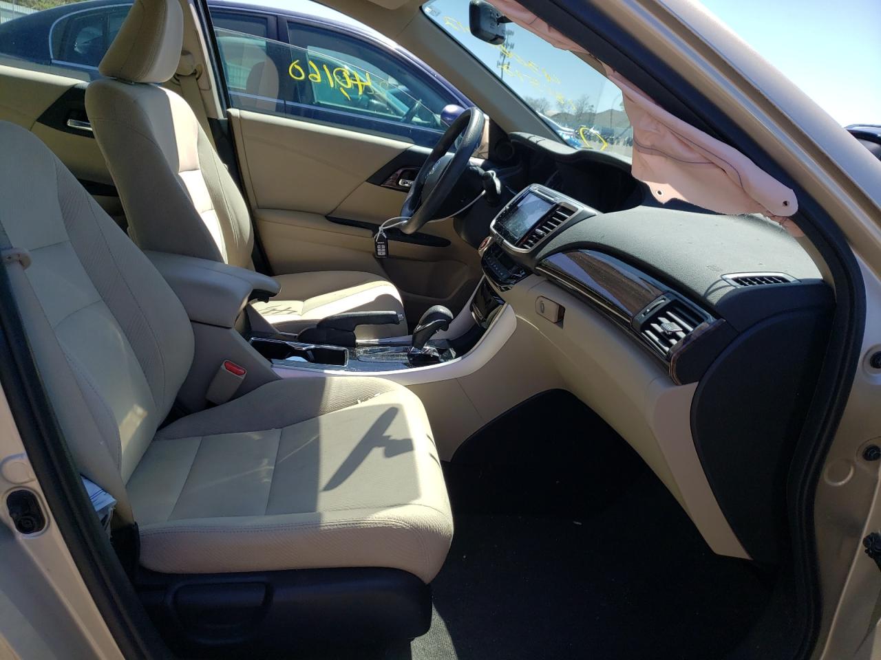 Photo 5 from auction – 2016 HONDA ACCORD EX with VIN 1HGCR2F77GA181512