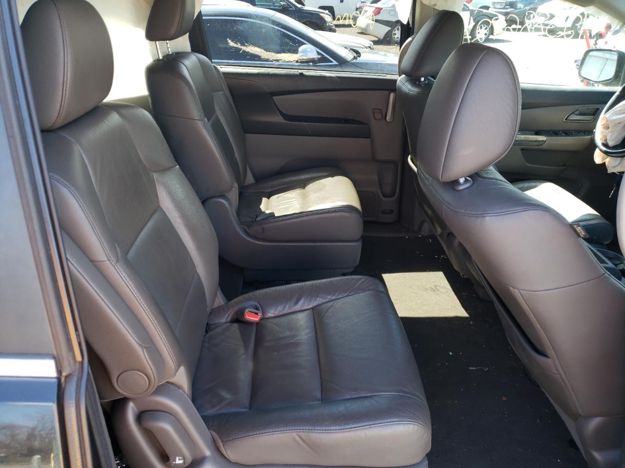 Photo 6 from auction – 2011 HONDA ODYSSEY EX with VIN 5FNRL5H62BB102814