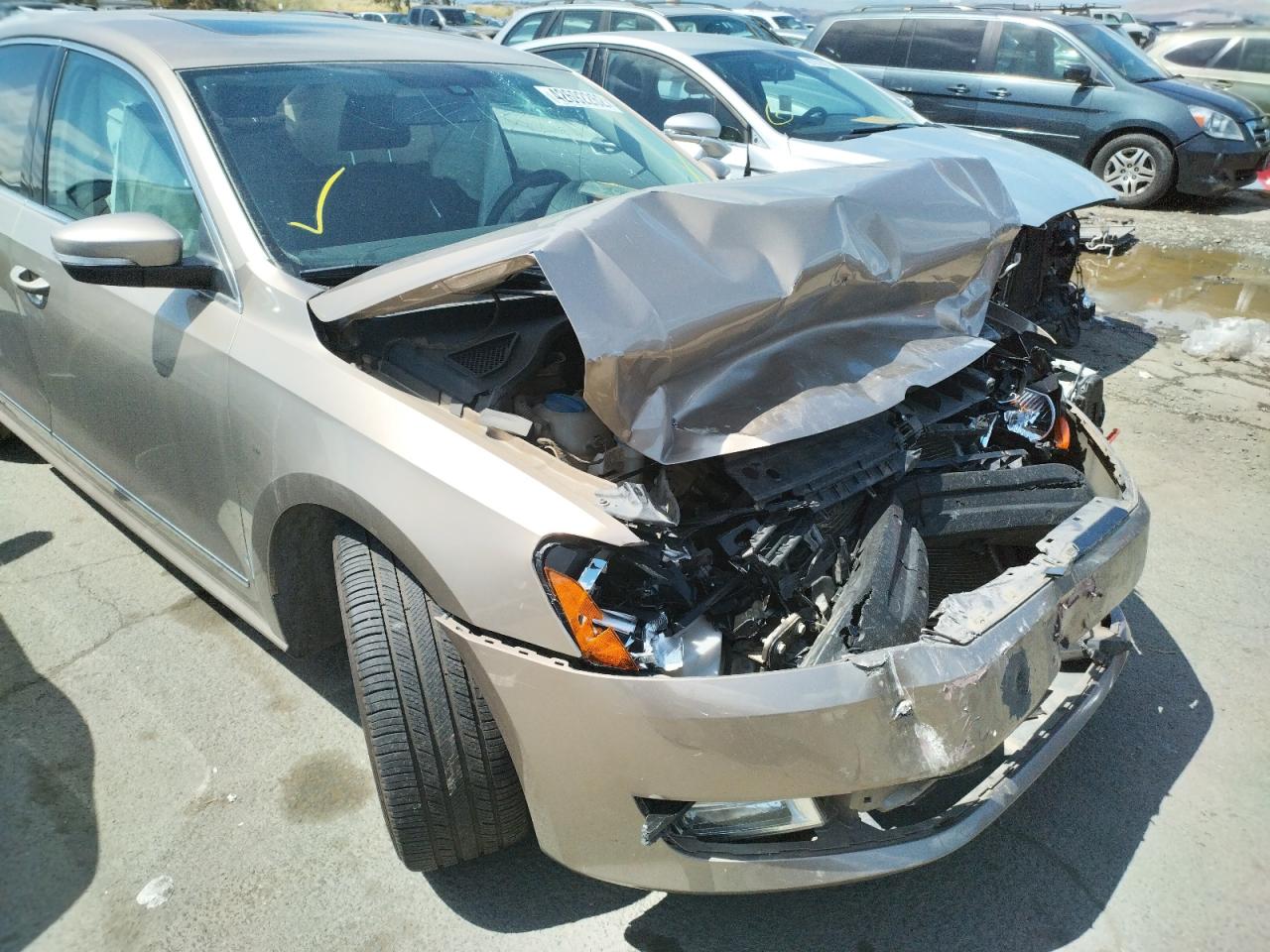 Photo 9 from auction – 2015 VOLKSWAGEN PASSAT SE with VIN 1VWBT7A3XFC034114