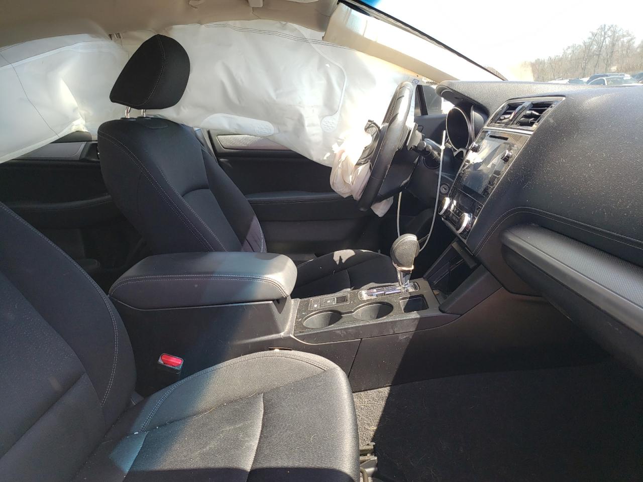 Photo 5 from auction – 2018 SUBARU LEGACY 2.5 with VIN 4S3BNAC67J3029592