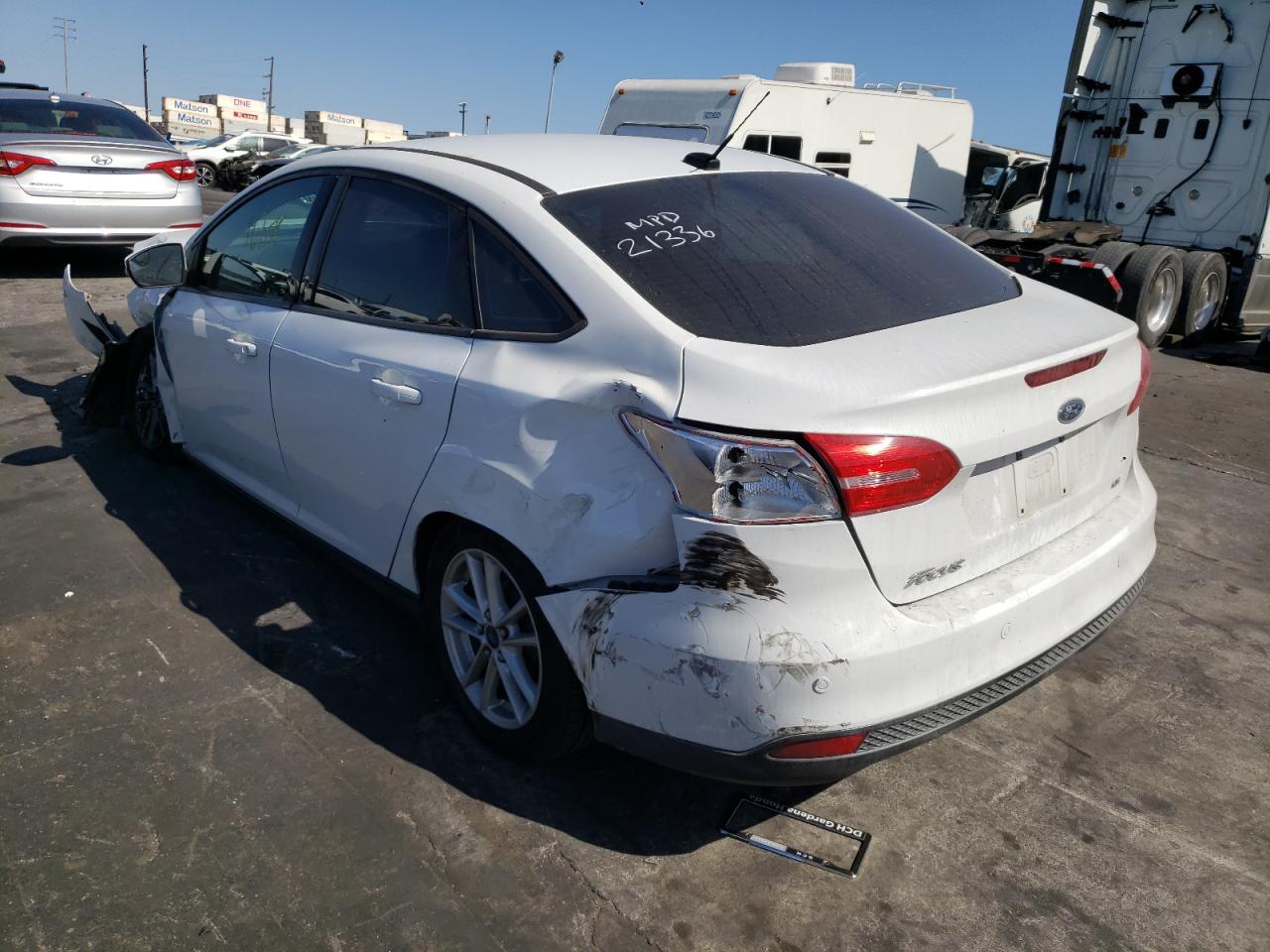 Photo 3 from auction – 2015 FORD FOCUS SE with VIN 1FADP3F22FL261876