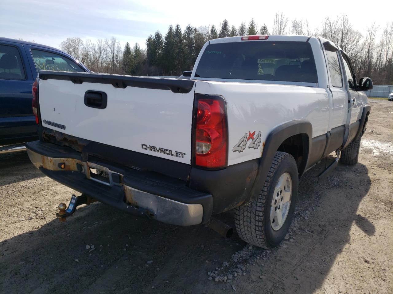 Photo 4 from auction – 2005 CHEVROLET SILVERADO with VIN 2GCEK19V751133628
