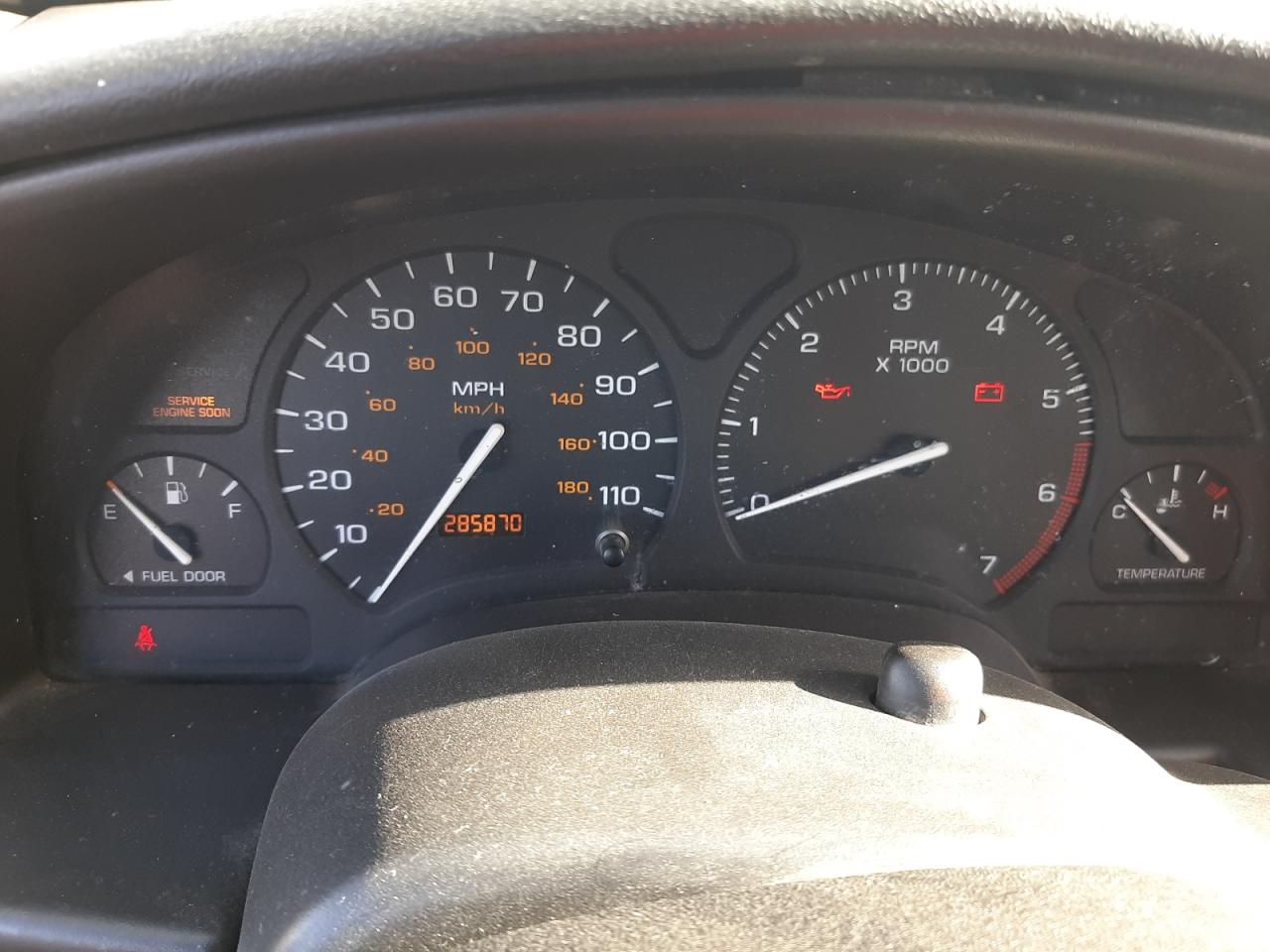 Photo 8 from auction – 2001 SATURN SL1 with VIN 1G8ZH52801Z342085