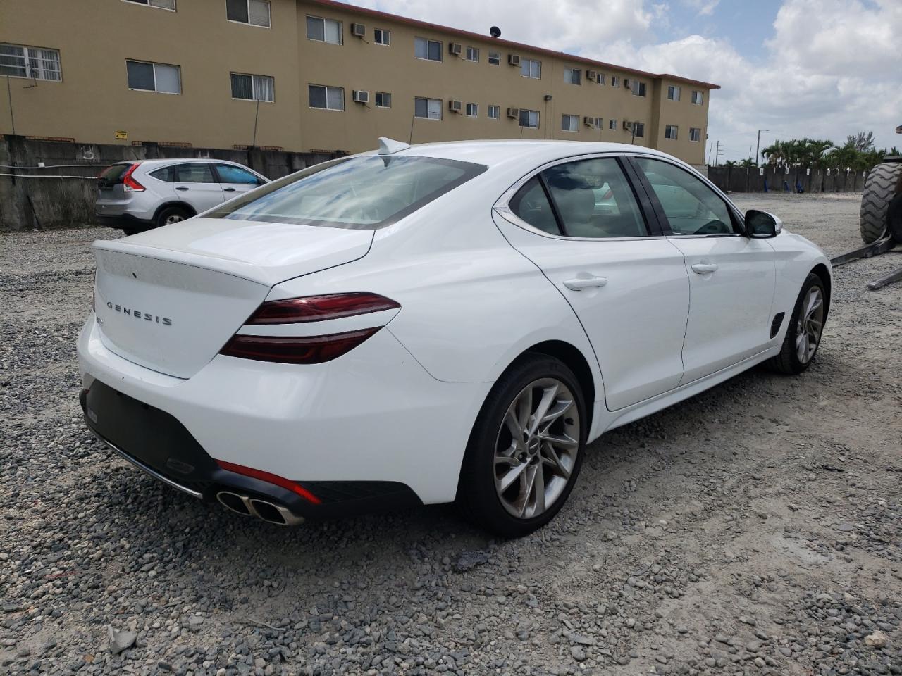 Foto 4 de la subasta – 2022 GENESIS G70 BASE con VIN KMTG34TA4NU093351