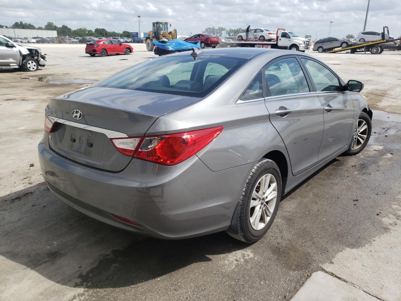 Photo 4 from auction – 2013 HYUNDAI SONATA GLS with VIN 5NPEB4AC2DH809718