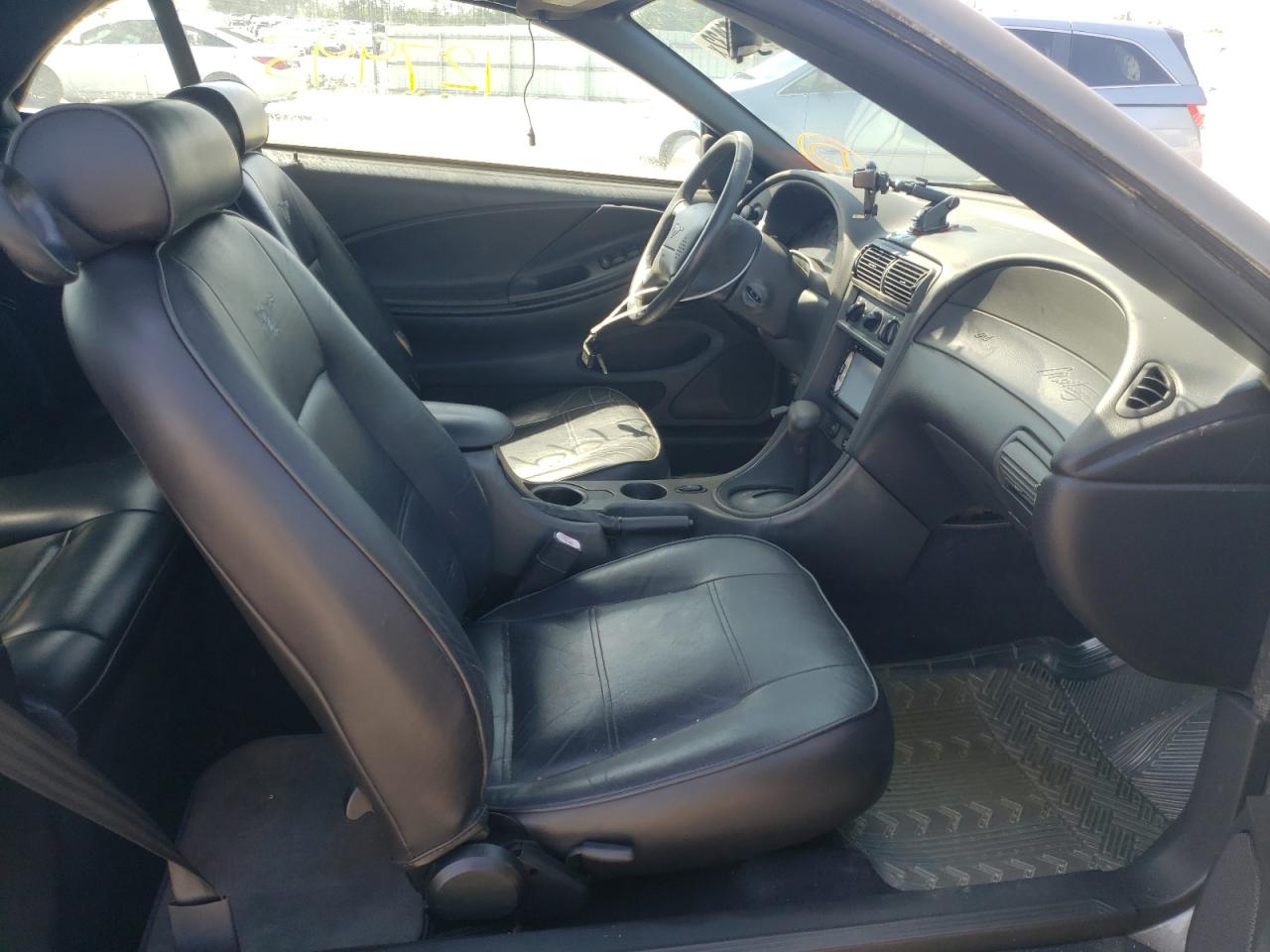 Photo 5 from auction – 2002 FORD MUSTANG with VIN 1FAFP44482F119401