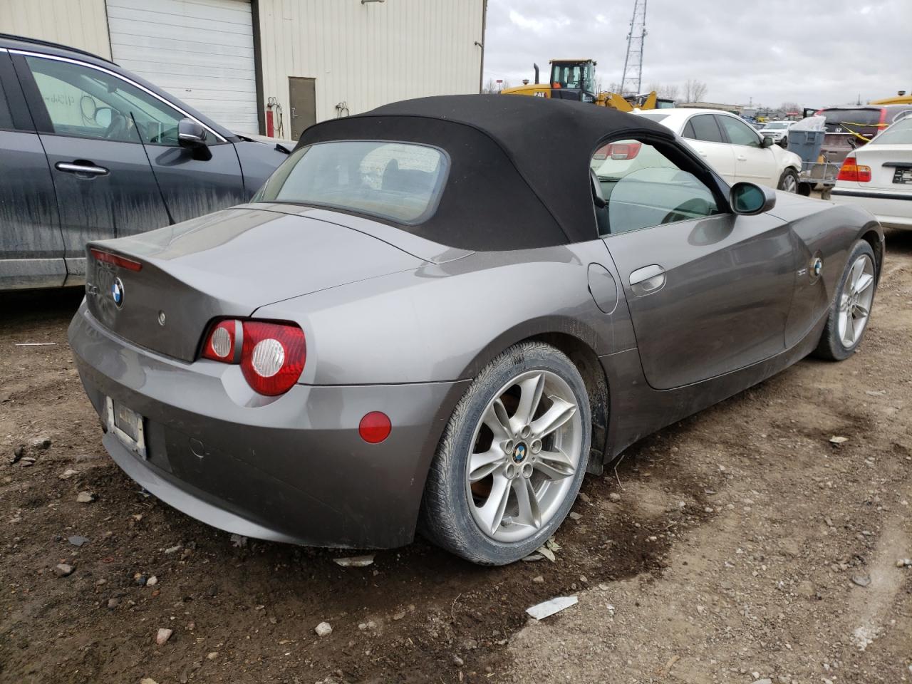 Photo 4 from auction – 2005 BMW Z4 3.0 with VIN 4USBT53515LU11413