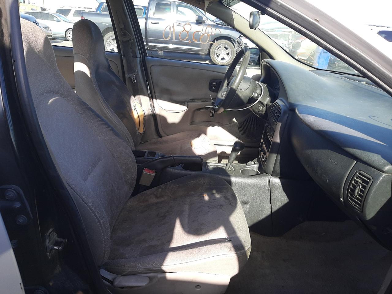 Photo 5 from auction – 2001 SATURN SL1 with VIN 1G8ZH52801Z342085