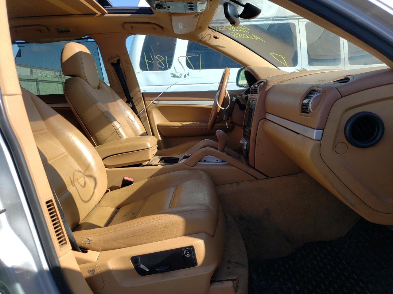 Photo 5 from auction – 2006 PORSCHE CAYENNE S with VIN WP1AB29P66LA60851
