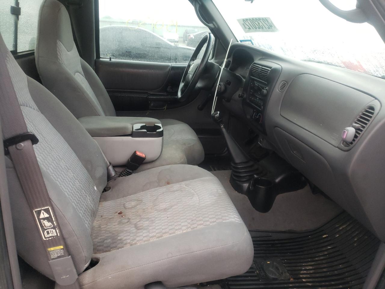 Photo 5 from auction – 2003 MAZDA B3000 with VIN 4F4YR12U83TM14166