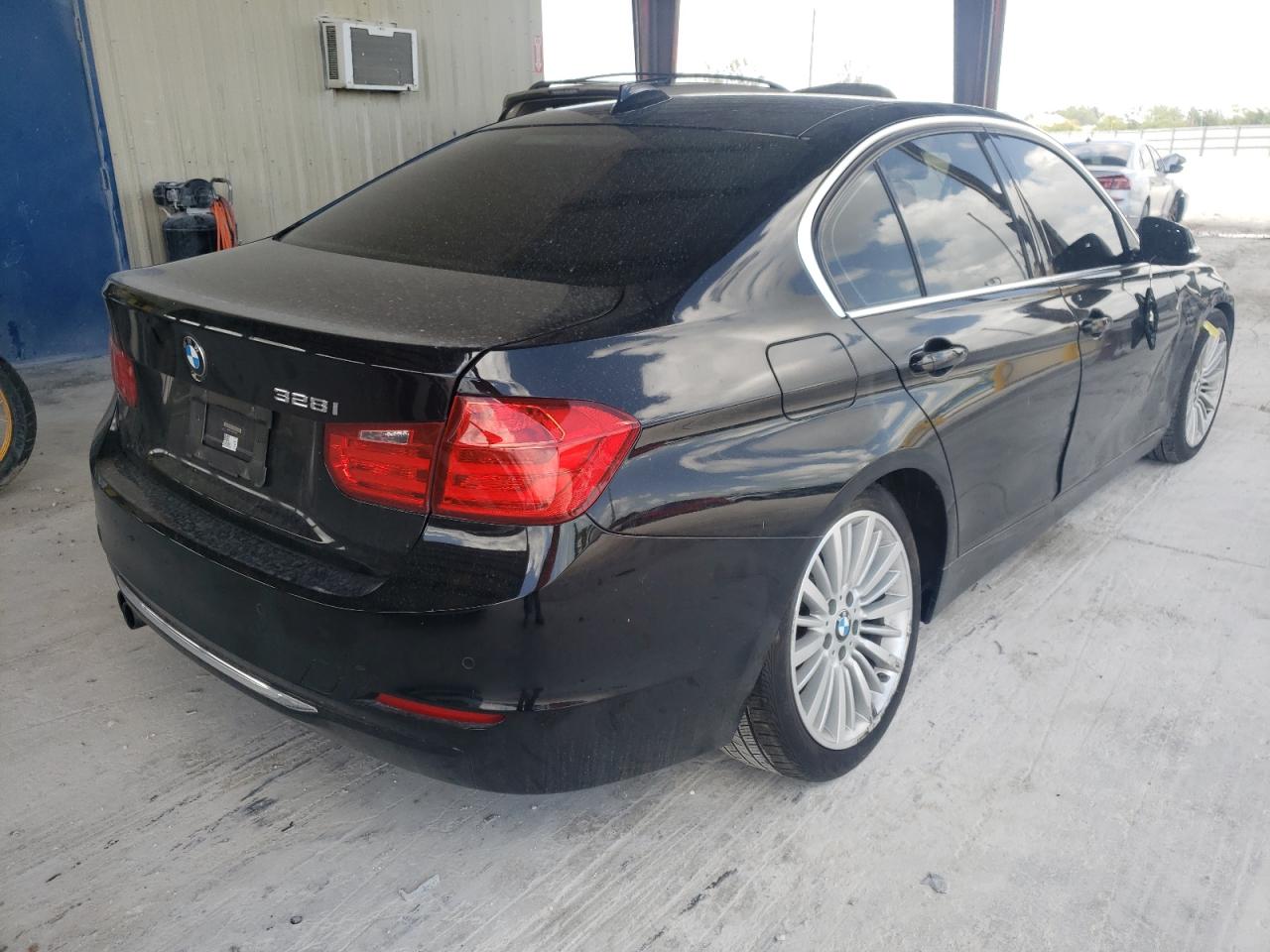 Photo 4 from auction – 2013 BMW 328 I SULE with VIN WBA3C1C59DK104575
