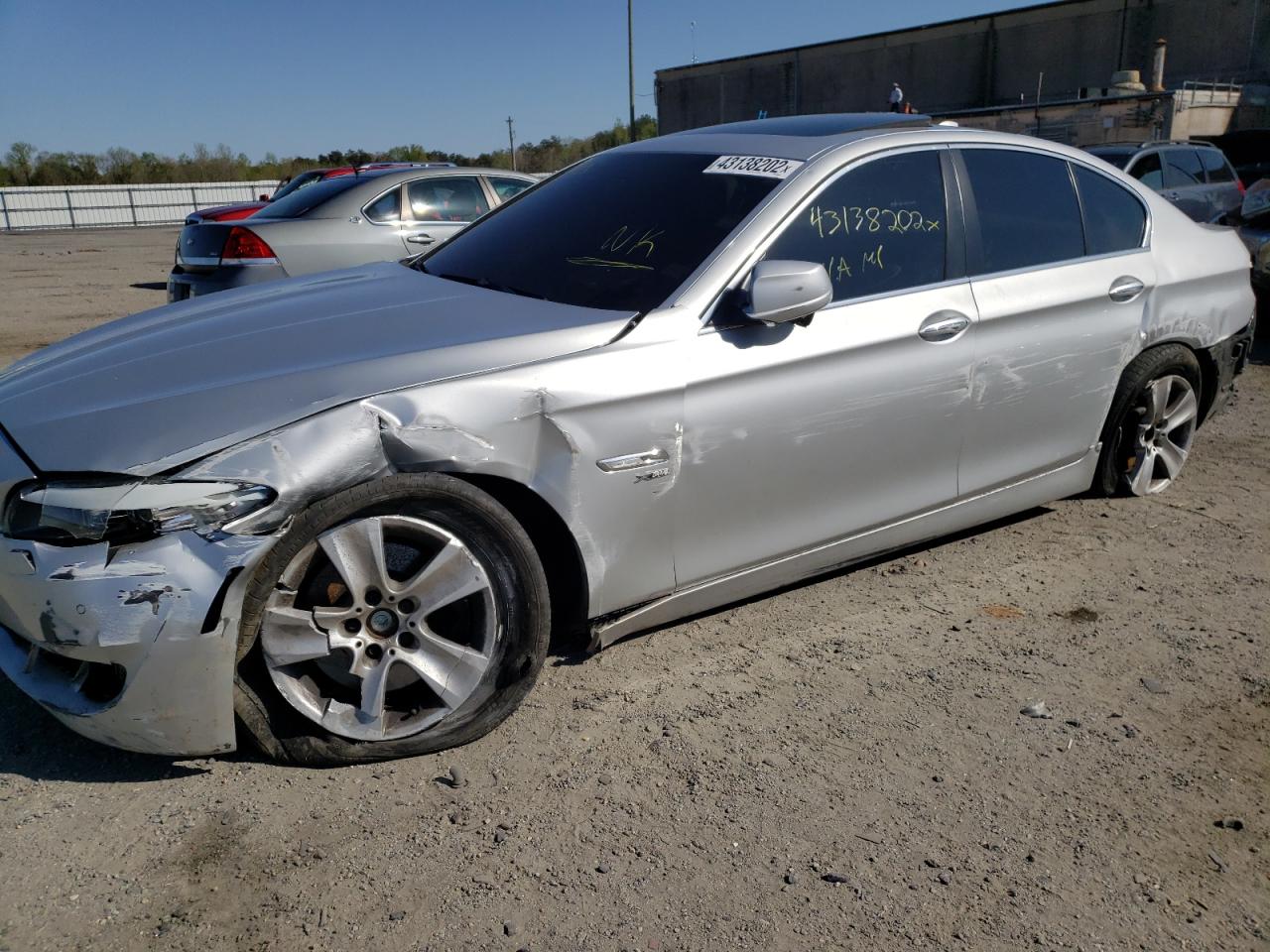 Photo 9 from auction – 2012 BMW 528 XI with VIN WBAXH5C56CDW06490