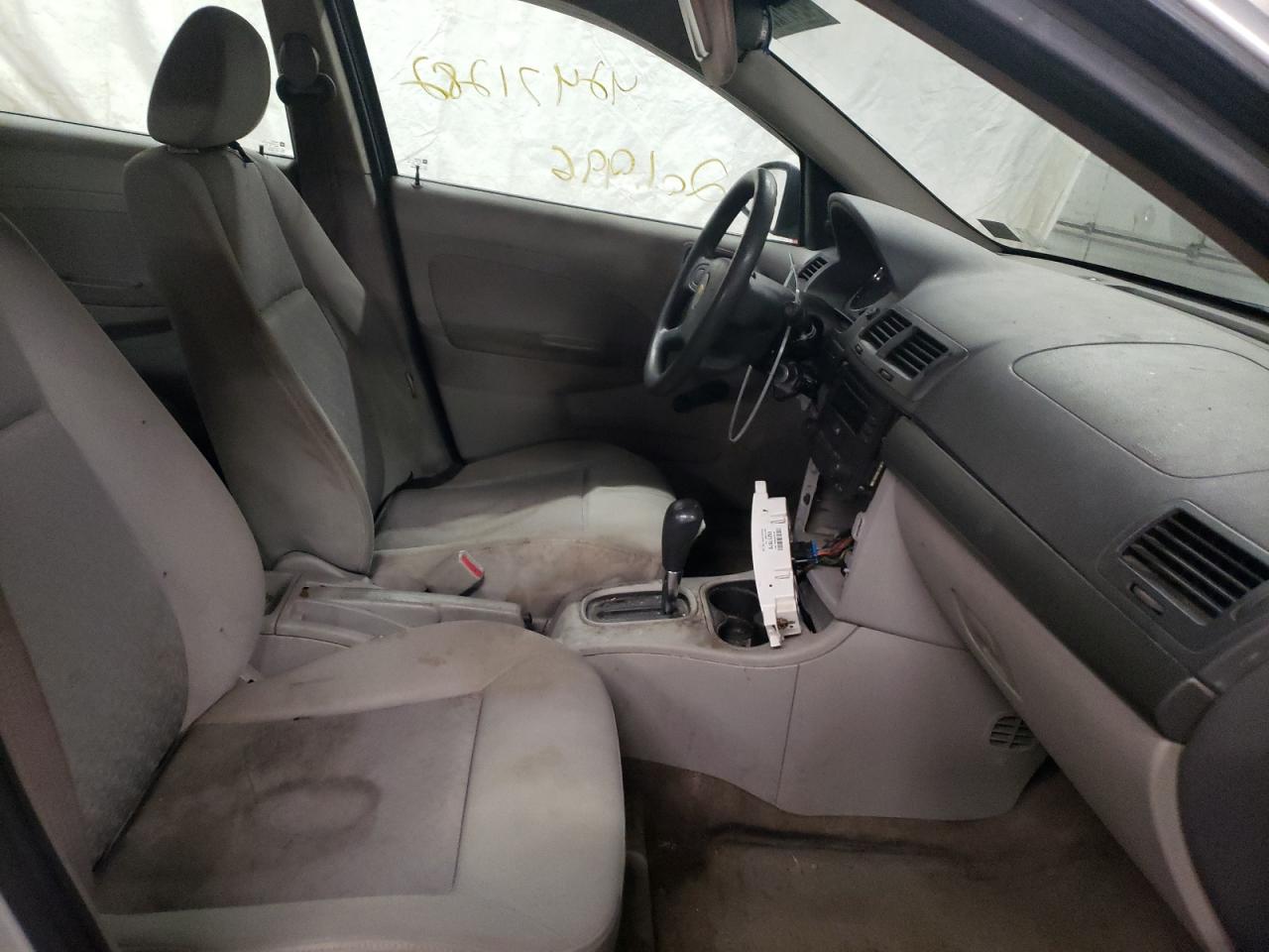 Photo 5 from auction – 2005 CHEVROLET COBALT with VIN 1G1AK52F557564795