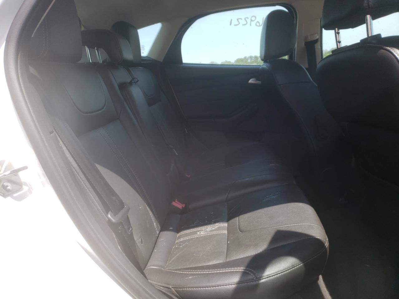 Photo 6 from auction – 2014 FORD FOCUS SE with VIN 1FADP3K27EL296451