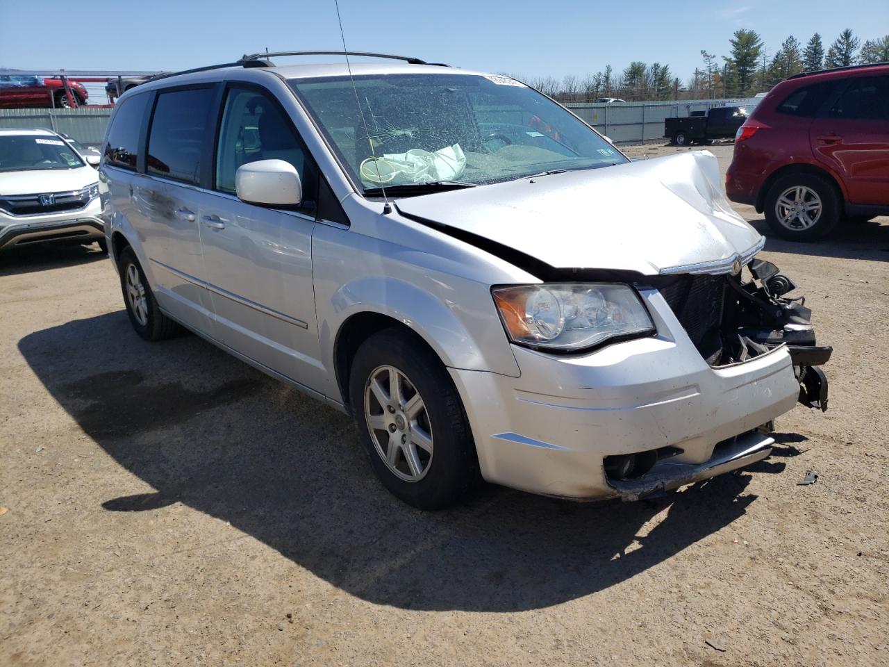Photo 1 from auction – 2010 CHRYSLER TOWN & COU with VIN 2A4RR8DX8AR394724