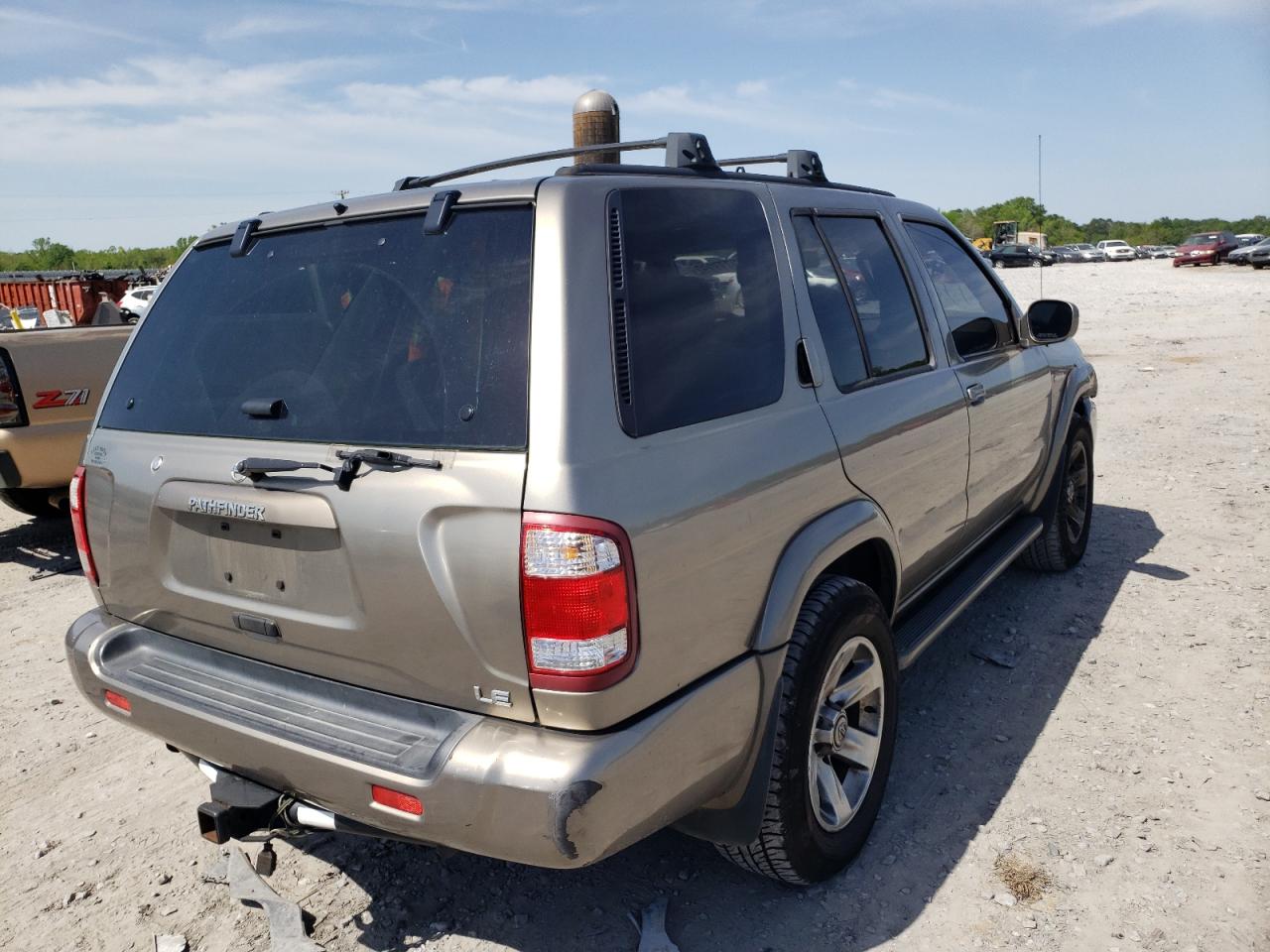 Photo 4 from auction – 2004 NISSAN PATHFINDER with VIN JN8DR09Y84W921227