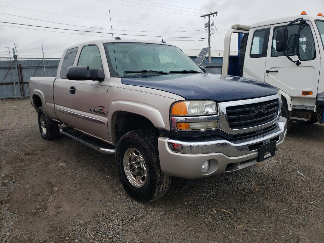 GMC SIERRA K25 2005 with VIN 1GTHK29215E332178 - Photo from auction