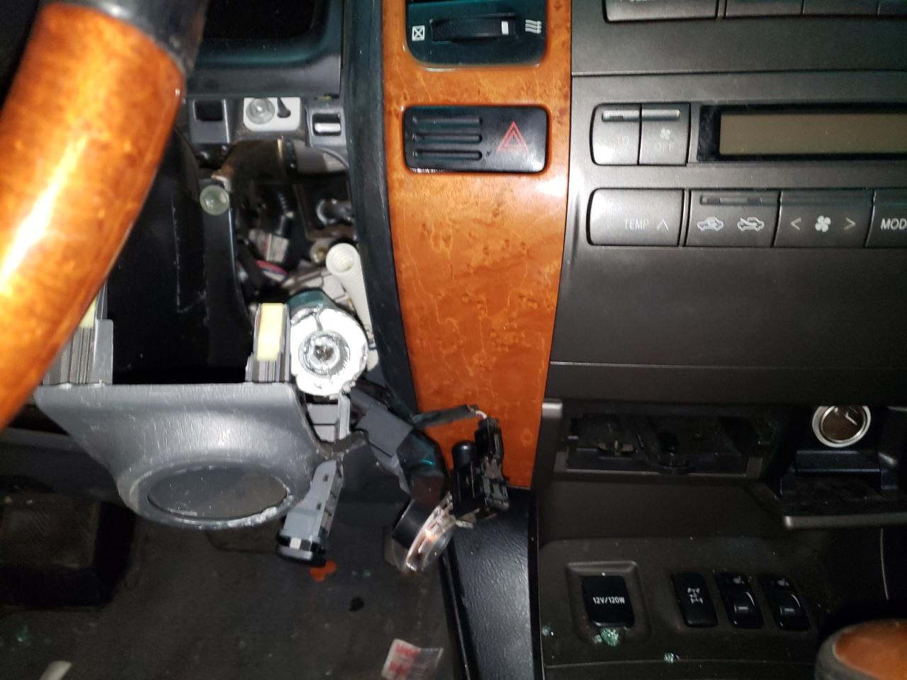 Photo 9 from auction – 2004 LEXUS GX 470 with VIN JTJBT20X240035005