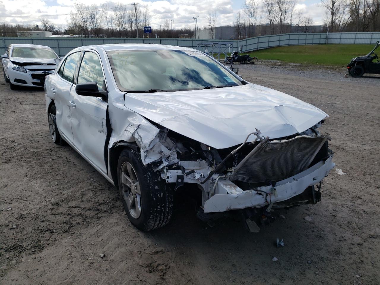 Foto 11 de la subasta – 2015 CHEVROLET MALIBU LS con VIN 1G11B5SL2FF187601