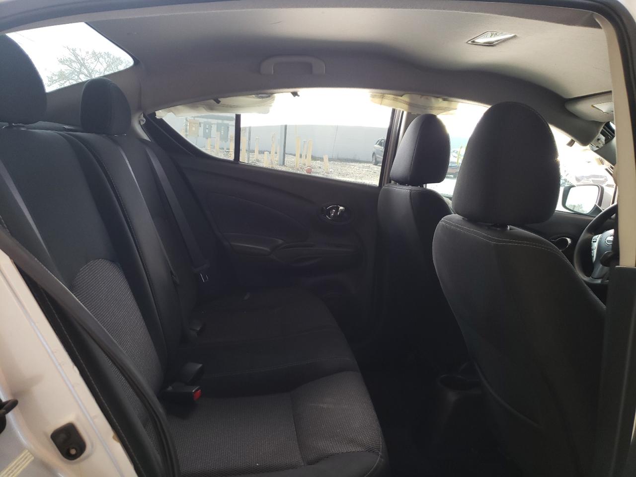 Photo 6 from auction – 2017 NISSAN VERSA S with VIN 3N1CN7AP8HL870289