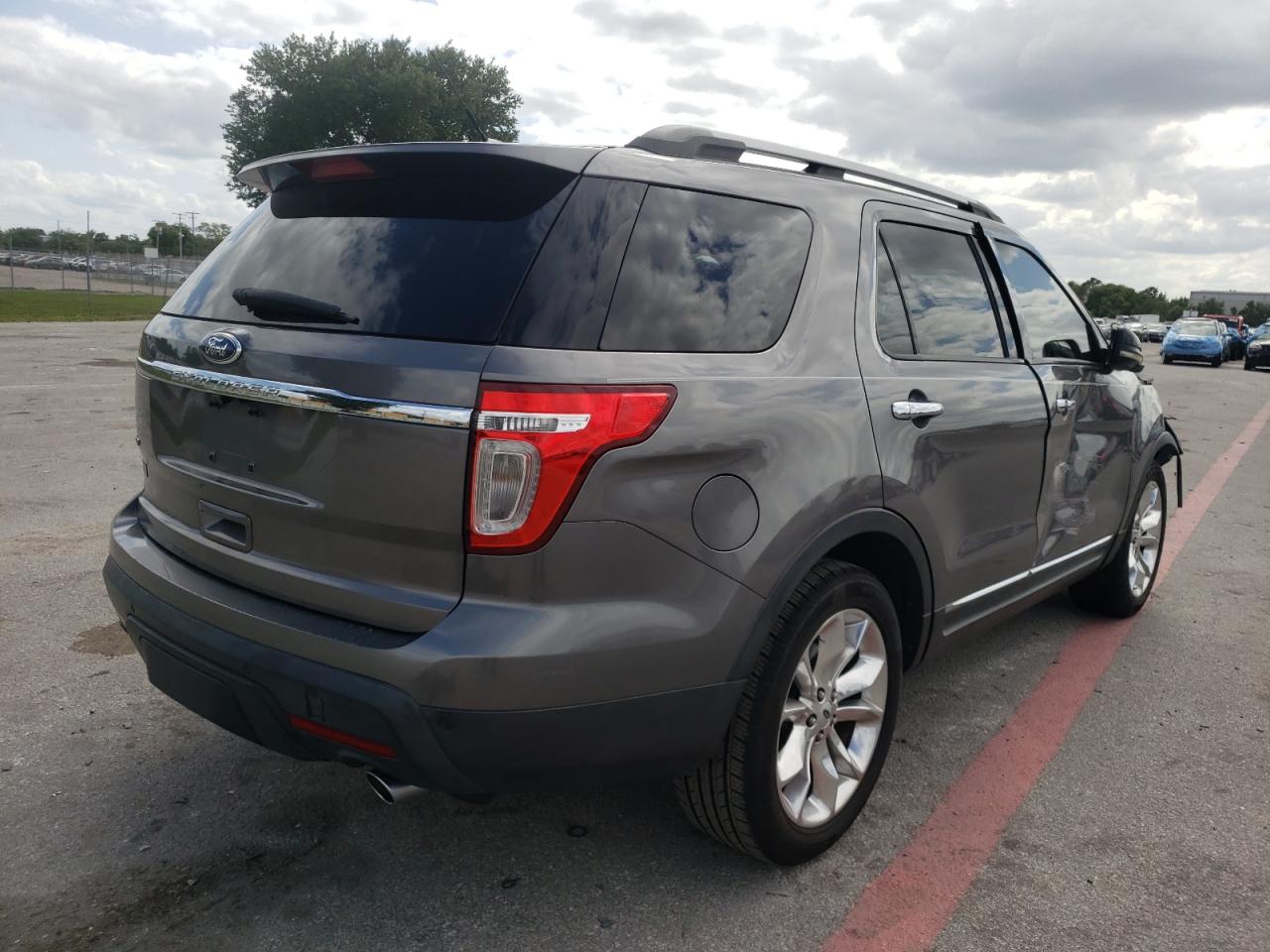 Фото 4 с аукциона – 2012 FORD EXPLORER X с VIN 1FMHK7D88CGA24513