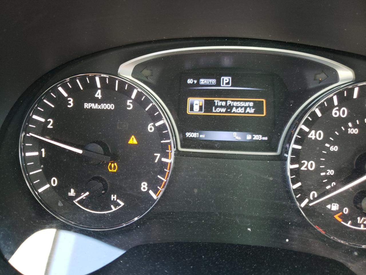 Photo 8 from auction – 2016 NISSAN PATHFINDER with VIN 5N1AR2MM3GC619523