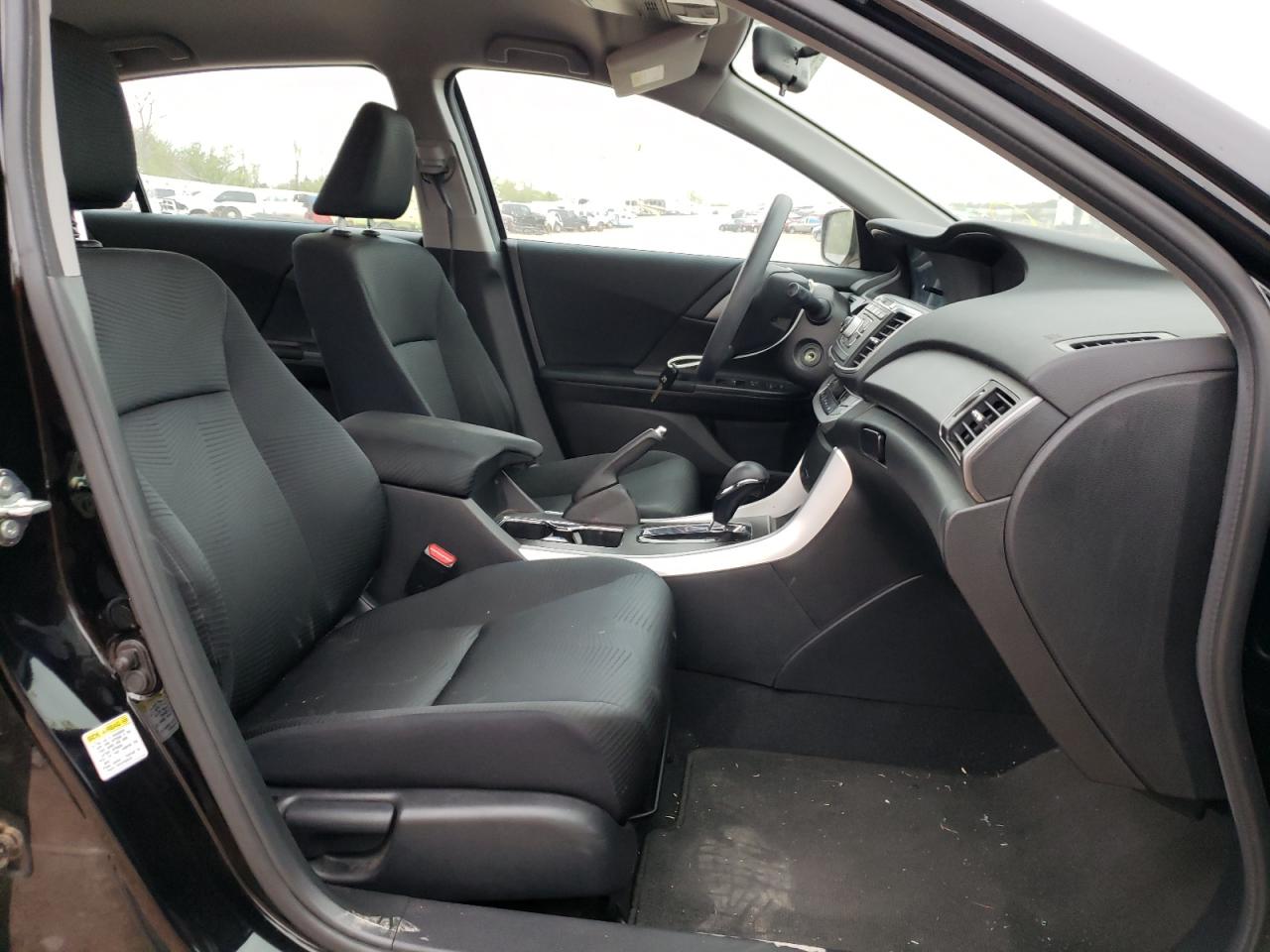Photo 5 from auction – 2014 HONDA ACCORD LX with VIN 1HGCR2F35EA040903
