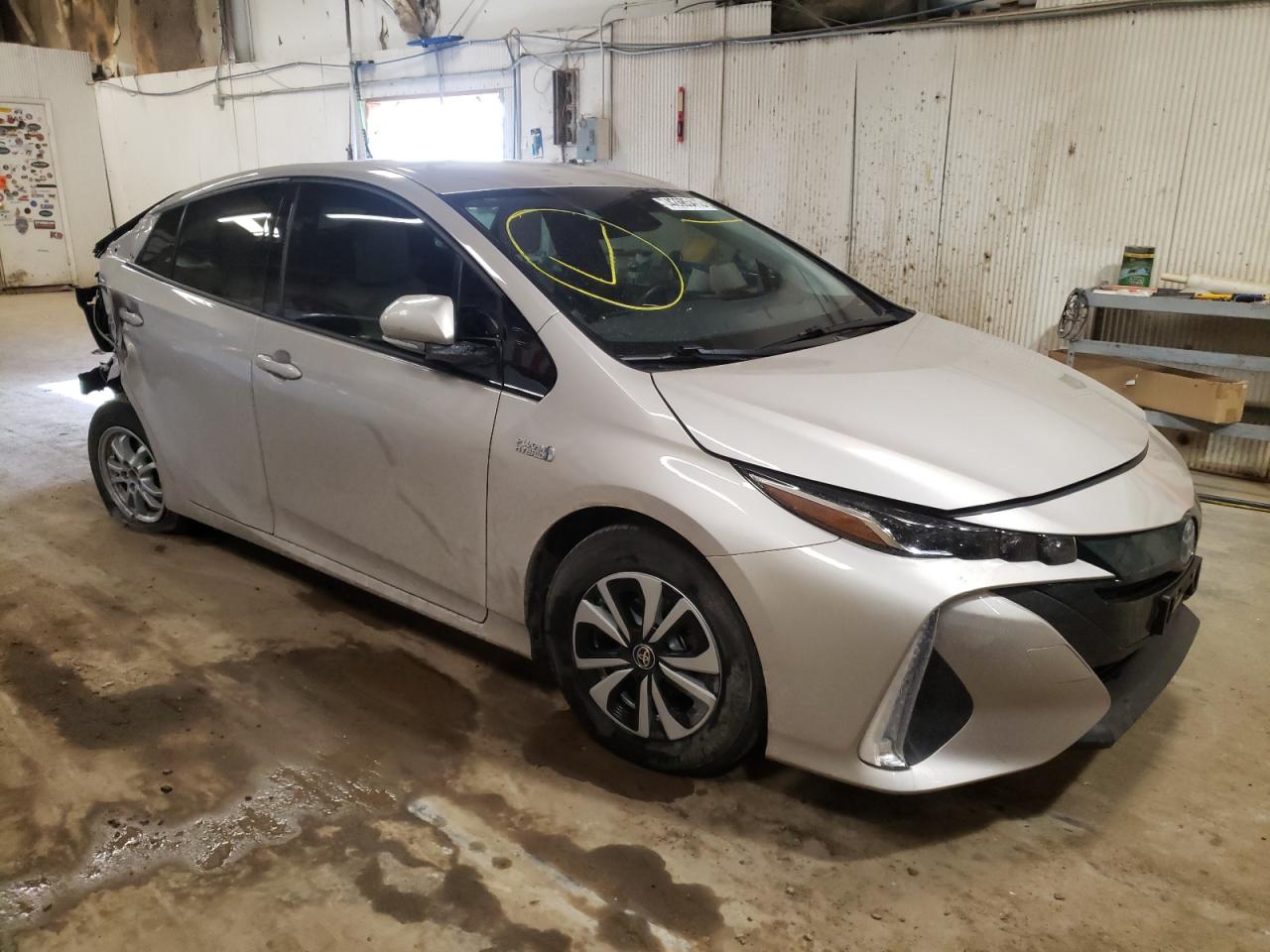 Photo 1 from auction – 2017 TOYOTA PRIUS PRIM with VIN JTDKARFP0H3009032