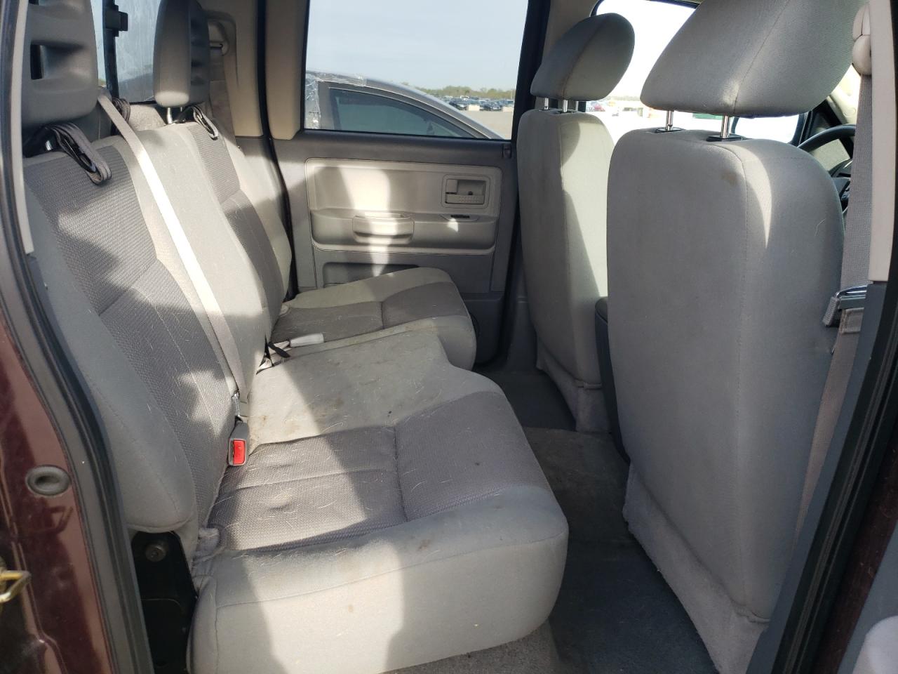 Photo 6 from auction – 2005 DODGE DAKOTA QUA with VIN 1D7HW48N35S271466