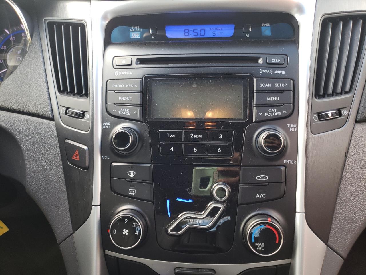 Photo 9 from auction – 2013 HYUNDAI SONATA GLS with VIN 5NPEB4AC5DH513611