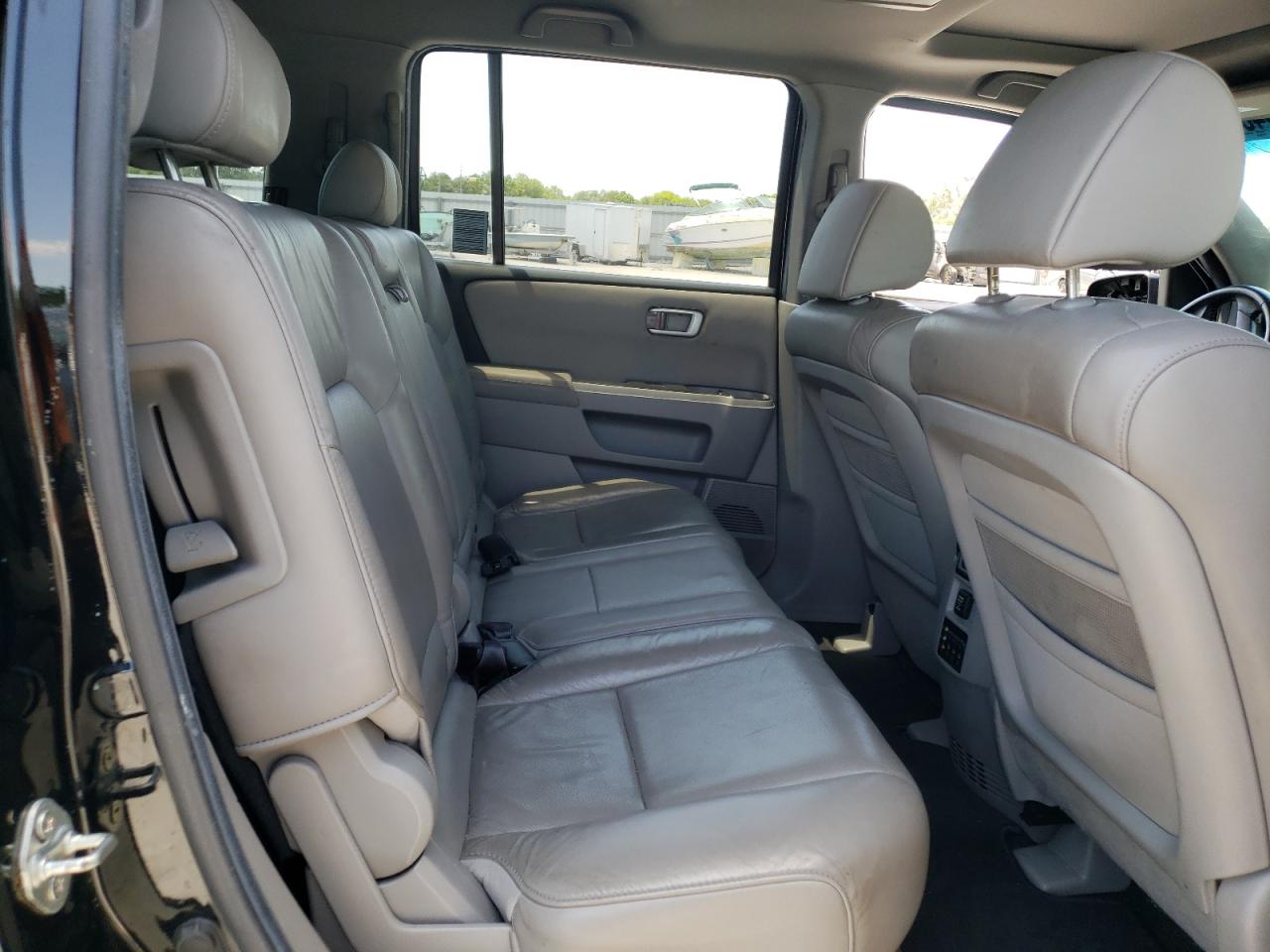 Photo 6 from auction – 2011 HONDA PILOT EXL with VIN 5FNYF3H69BB058107