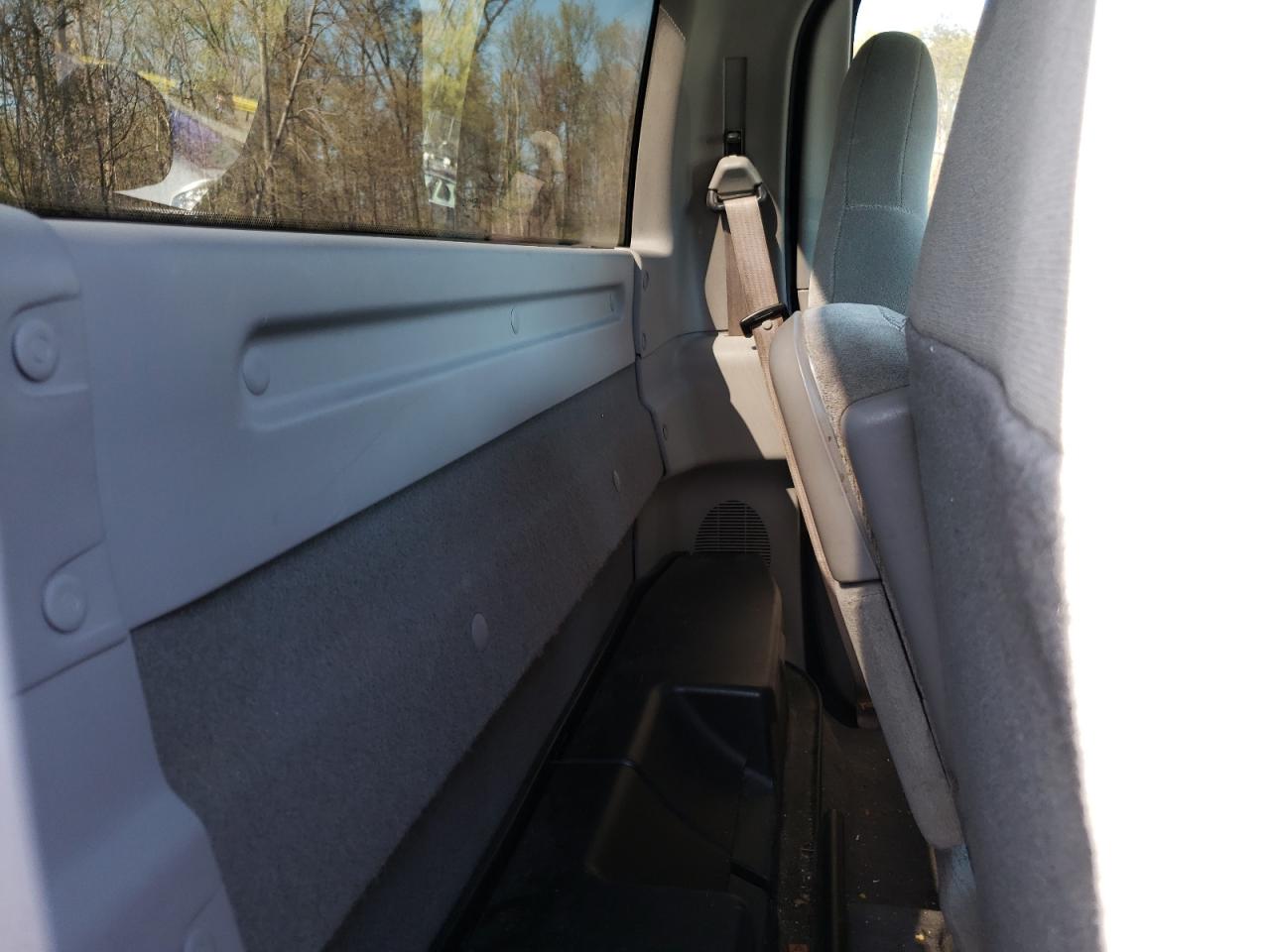 Photo 6 from auction – 2001 FORD F150 with VIN 2FTZF17241CA94221
