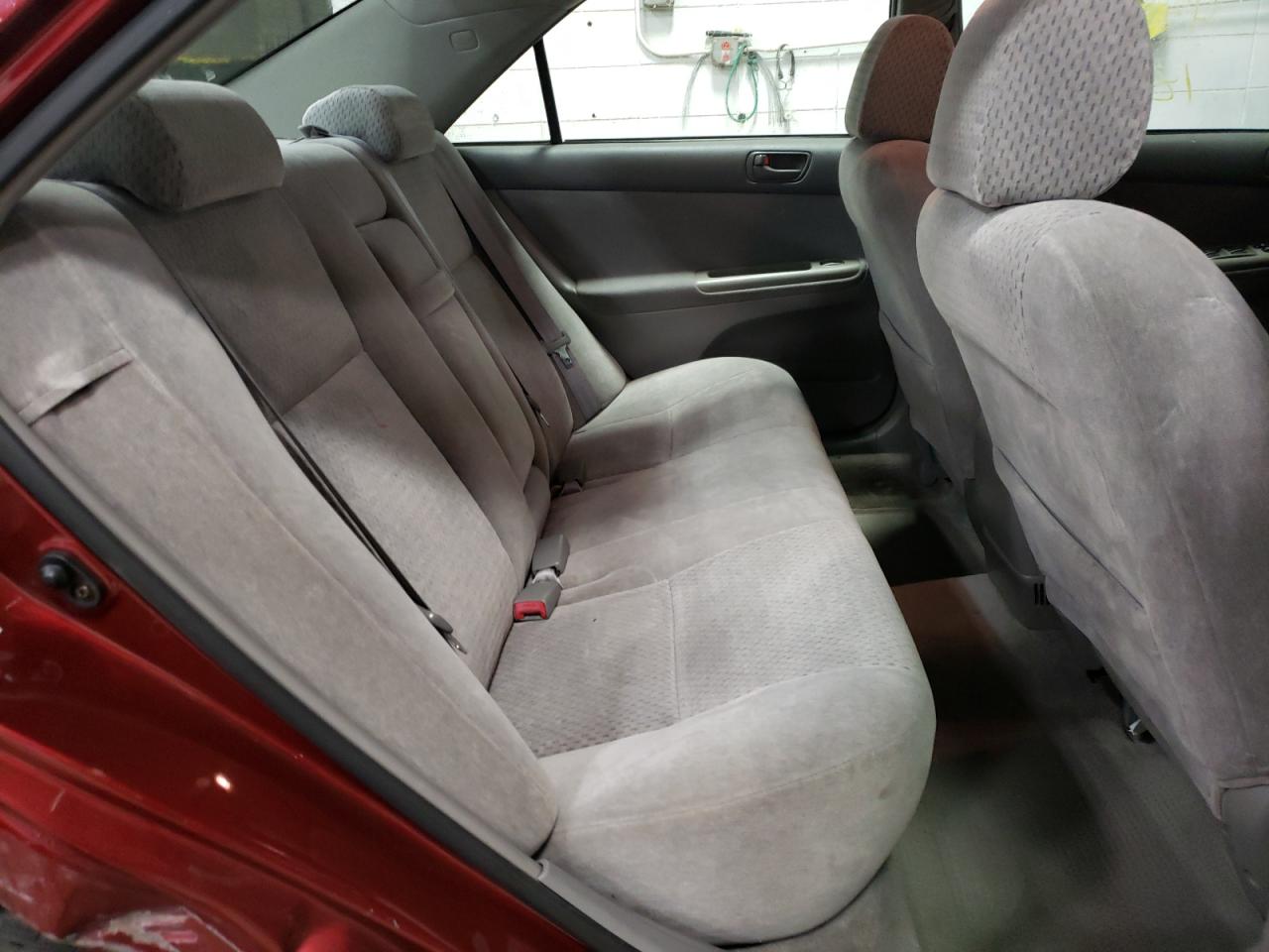 Photo 6 from auction – 2003 TOYOTA CAMRY LE with VIN 4T1BF30K73U038442