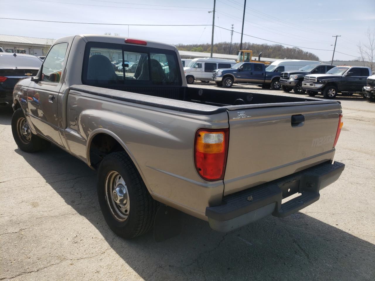 Photo 3 from auction – 2003 MAZDA B2300 with VIN 4F4YR12D53TM16425