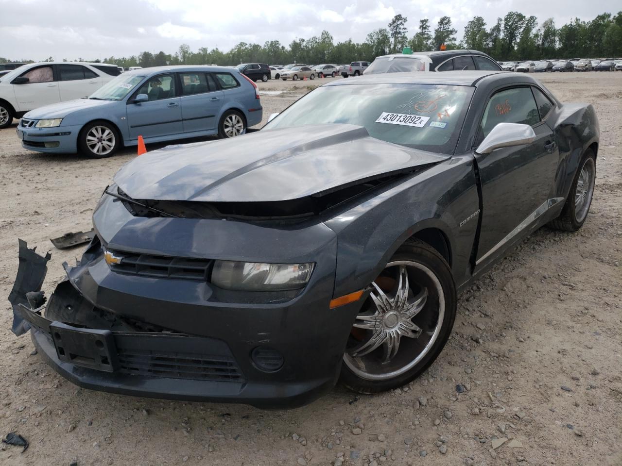 Photo 2 from auction – 2014 CHEVROLET CAMARO LS with VIN 2G1FA1E35E9229201
