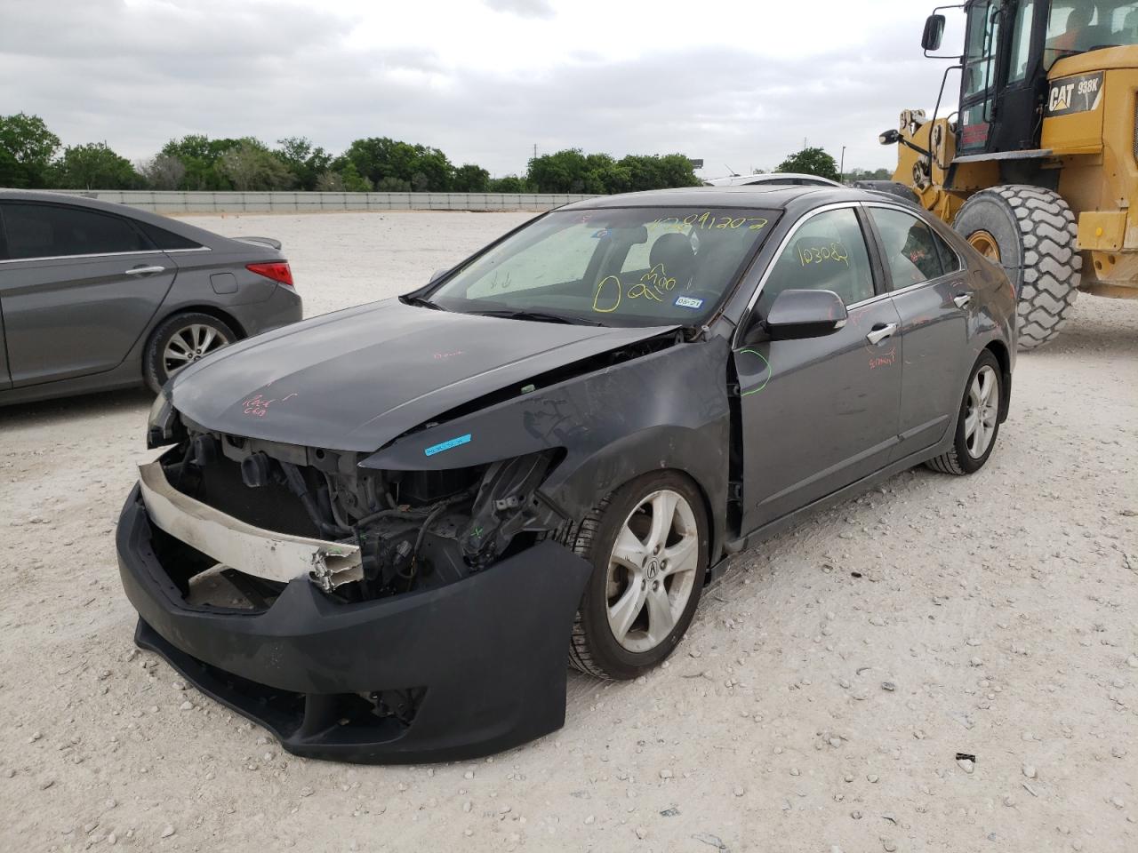 Photo 2 from auction – 2010 ACURA TSX with VIN JH4CU2F68AC037918