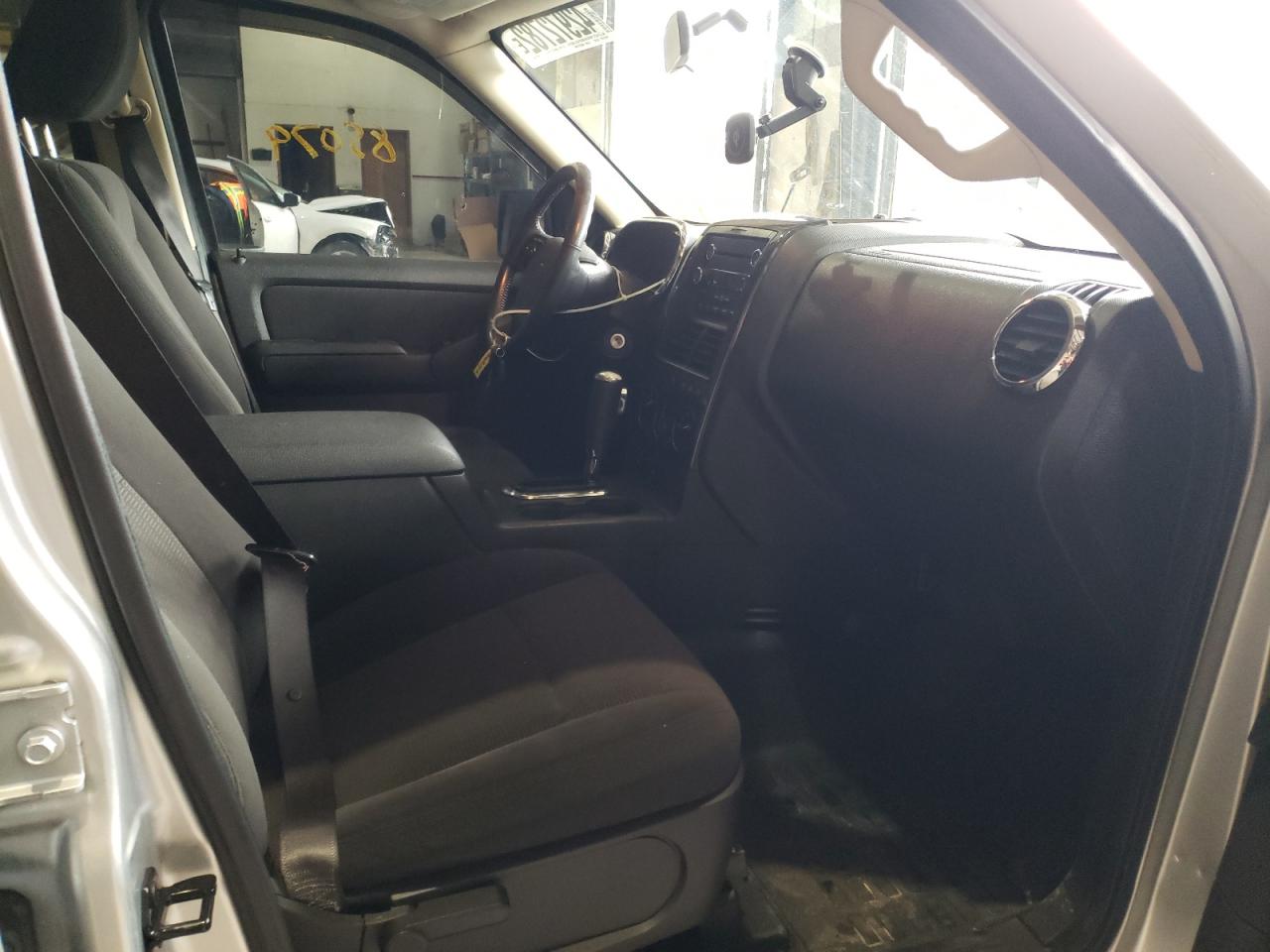 صورة رقم 5 من المزاد - 2010 FORD EXPLORER S مع VIN 1FMEU5B8XAUA61596