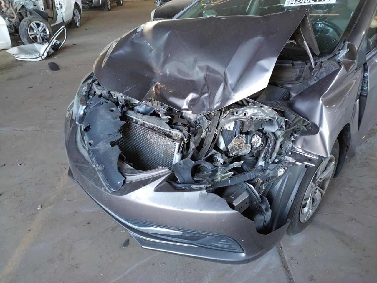 Photo 9 from auction – 2015 HONDA CIVIC LX with VIN 19XFB2F57FE106951