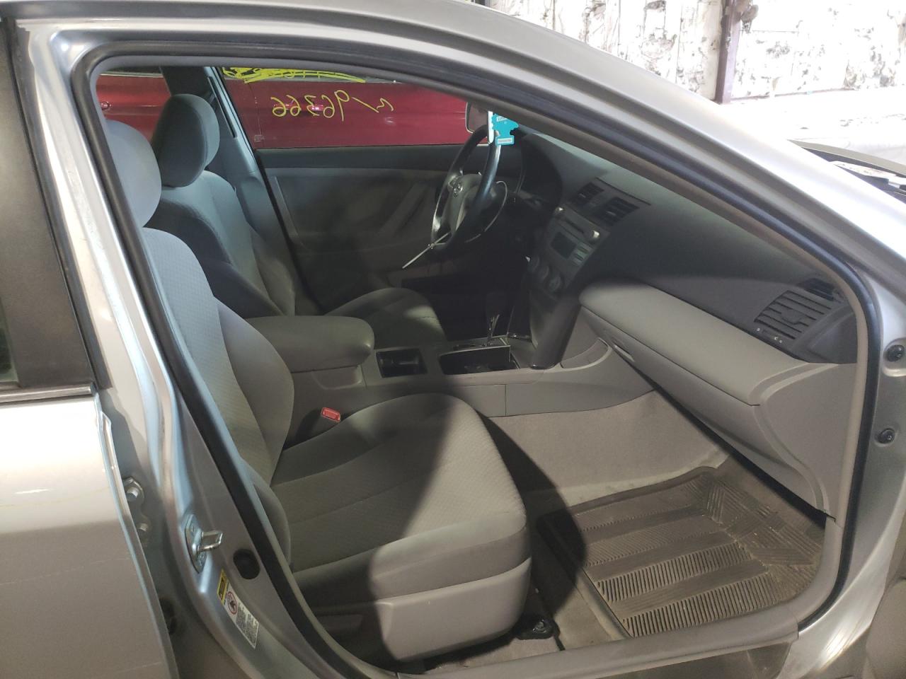 Photo 5 from auction – 2009 TOYOTA CAMRY BASE with VIN 4T1BE46K49U295633