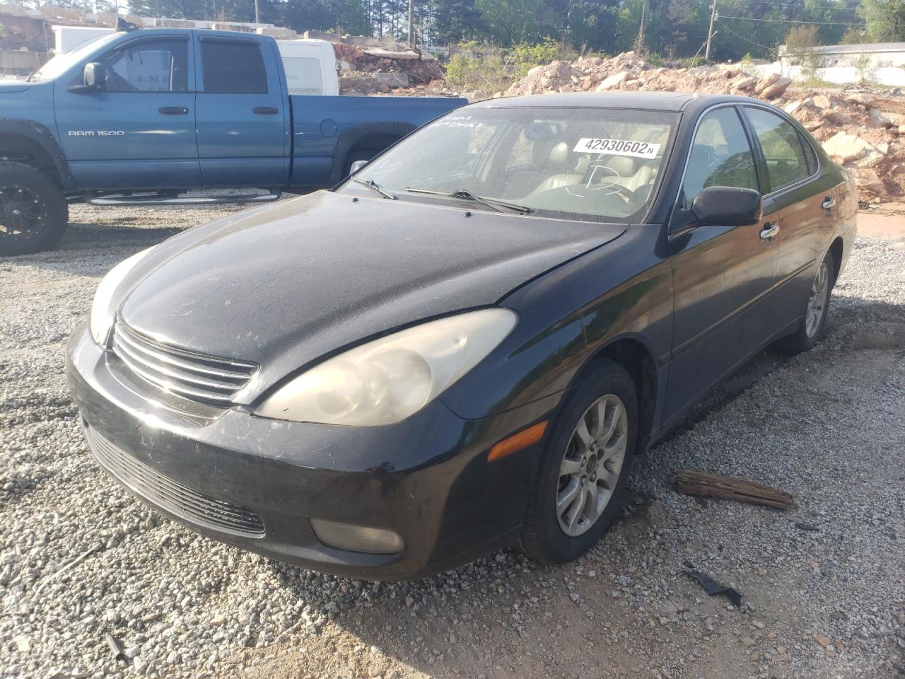 Photo 2 from auction – 2002 LEXUS ES 300 with VIN JTHBF30G020023043