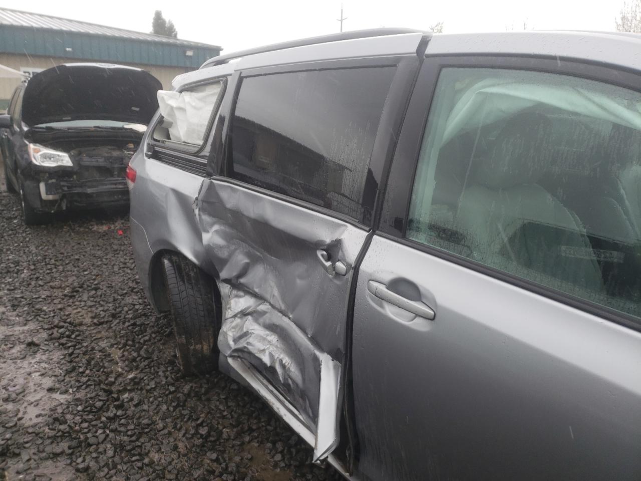 Photo 9 from auction – 2012 TOYOTA SIENNA LE with VIN 5TDKK3DC5CS231406