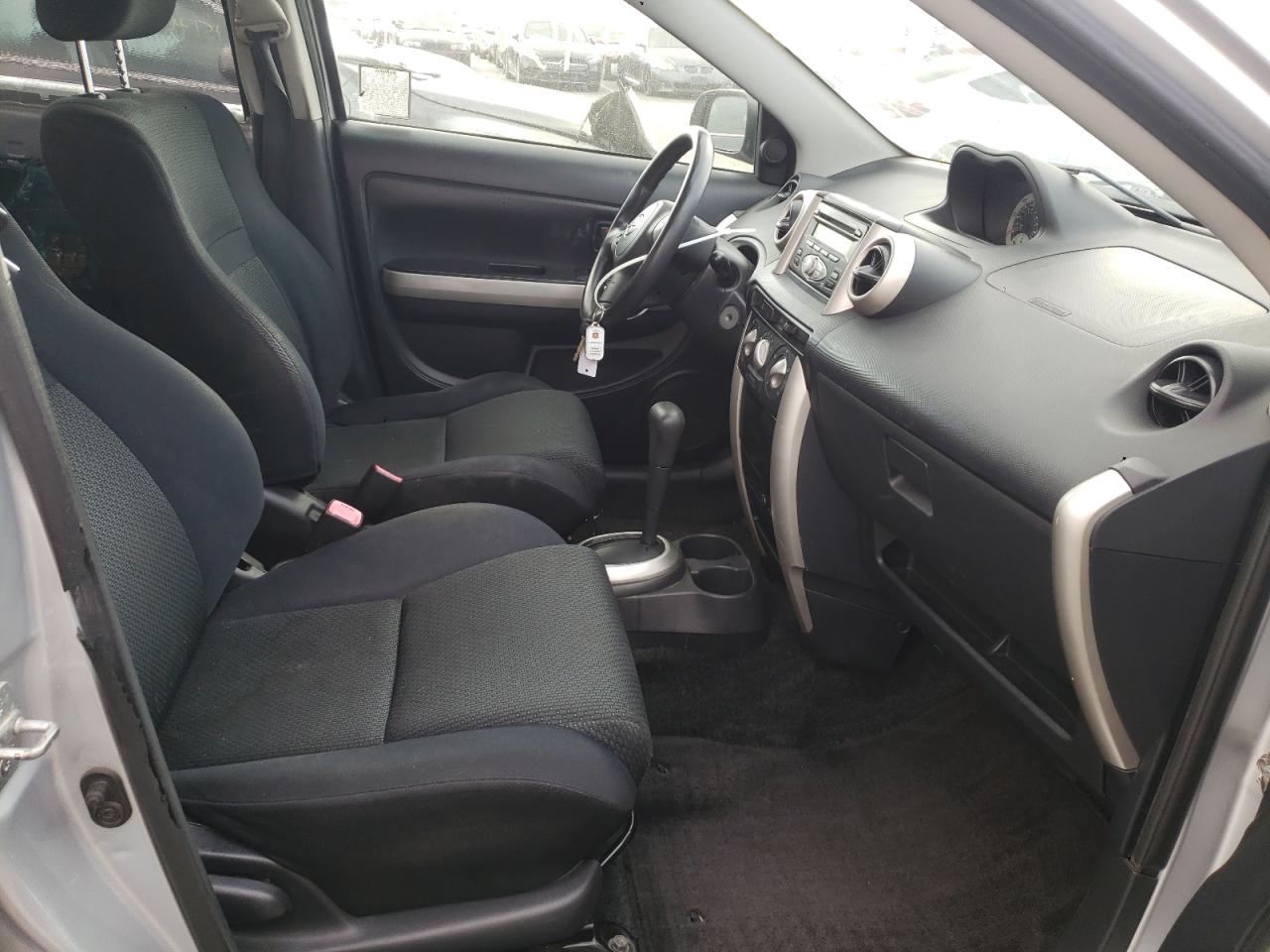 Photo 5 from auction – 2006 TOYOTA SCION XA with VIN JTKKT624265000296