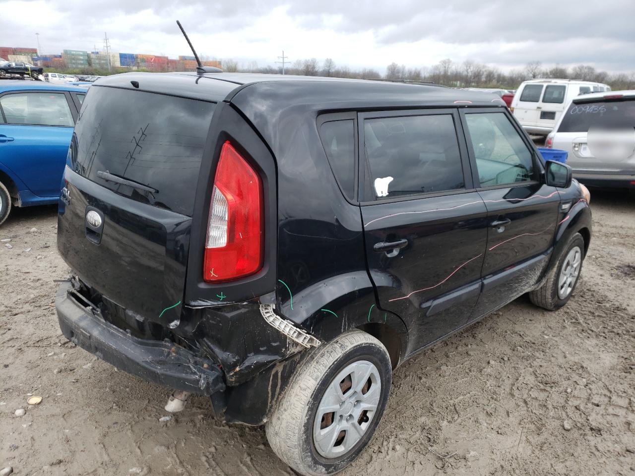 Photo 4 from auction – 2013 KIA SOUL with VIN KNDJT2A54D7607968