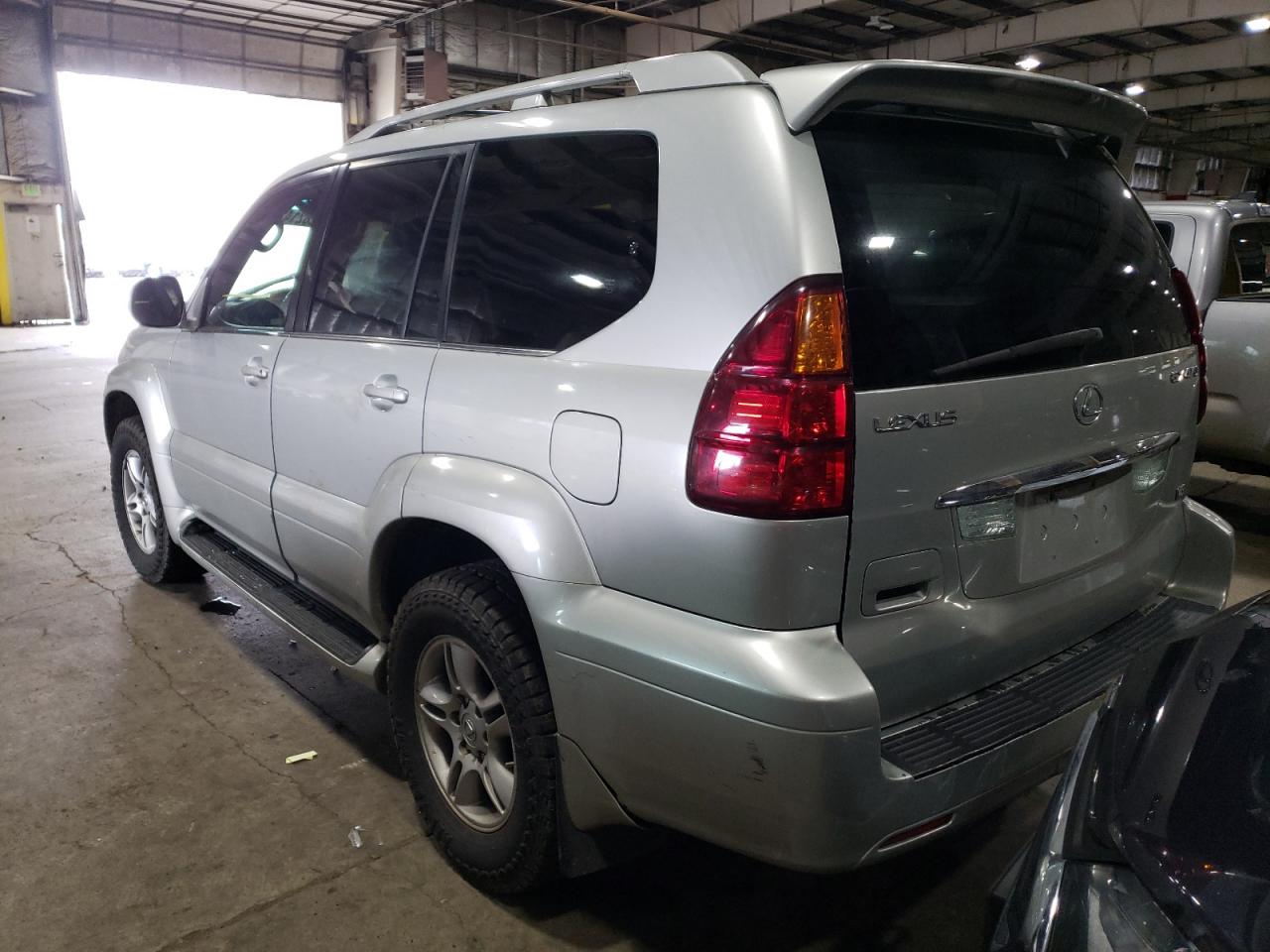Photo 3 from auction – 2004 LEXUS GX 470 with VIN JTJBT20X240035005
