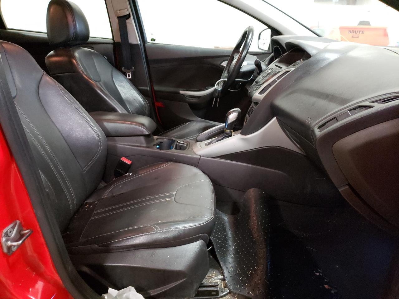 Photo 5 from auction – 2013 FORD FOCUS SE with VIN 1FADP3F2XDL320458